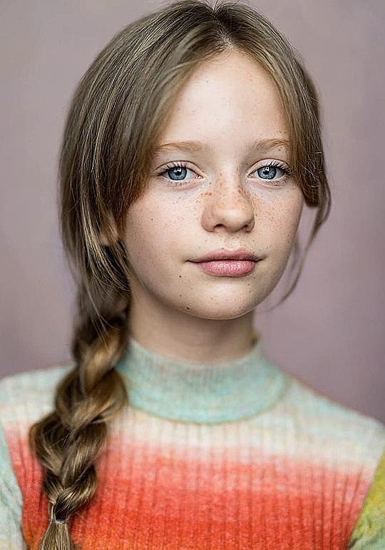 达西·波特-卡西迪 Darcey Porter-Cassidy照片