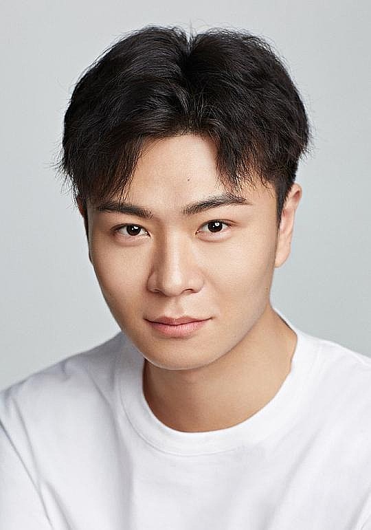 齐航 Hang Qi照片