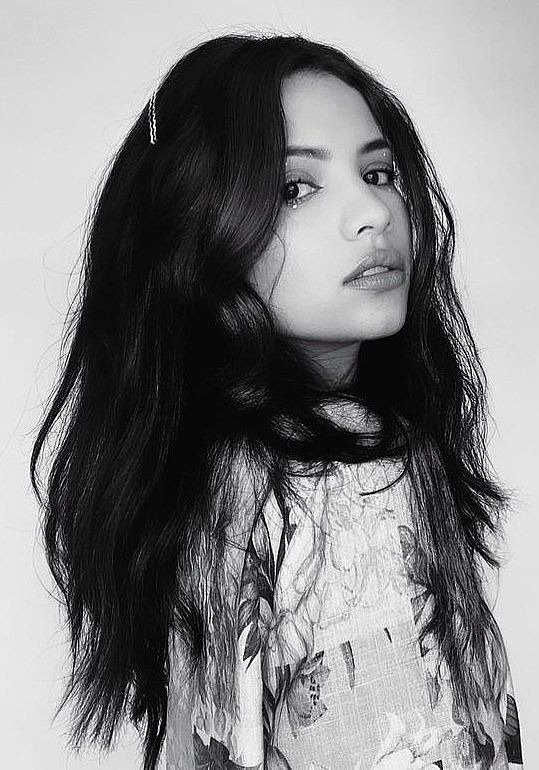 妮基·罗德里格斯 Nikki Rodriguez照片