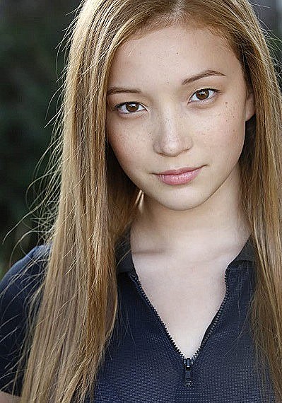 塞勒·贝尔·柯达 Saylor Bell Curda照片