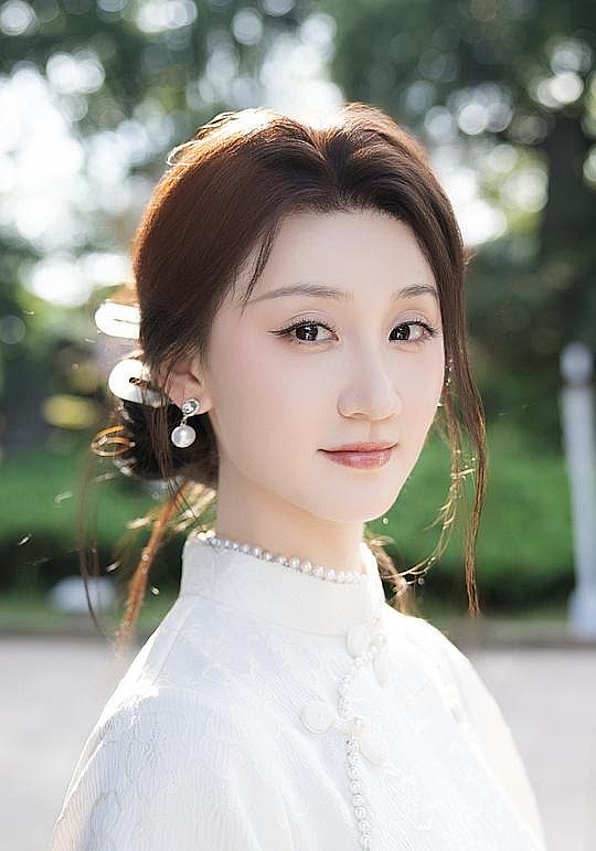 吴婧鑫 Jingxin Wu照片