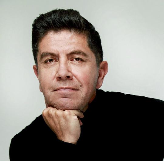 阿历克斯·卡斯蒂洛 Alex Castillo照片