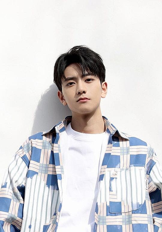 王泓鑫 Hongxin Wang照片
