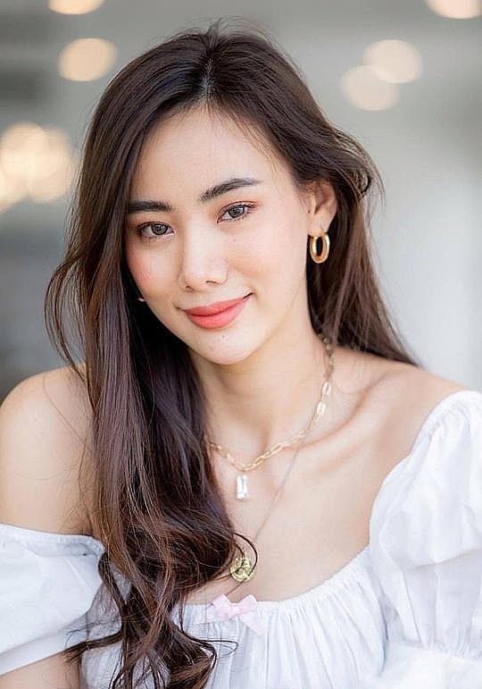 瑟璐查·皮布娄 Sarucha Pedrode照片