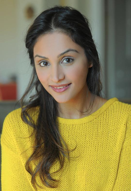 普尔比·卓西 Purbi Joshi照片