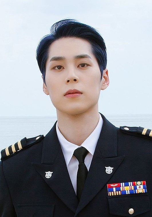 李东源 Lee DongWon照片