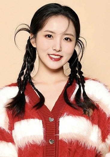 殷玥 Yue Yin照片