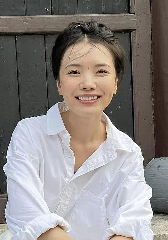 王娜照片