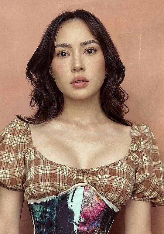 弗朗西斯卡·科尼 Francesca Corney照片