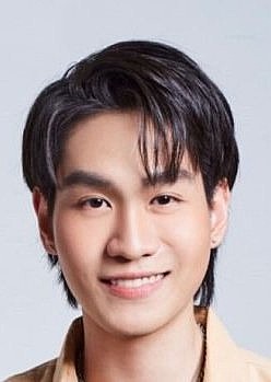 塔夫提普·吉拉普拉森 Tupthep Jiraprasertkon照片