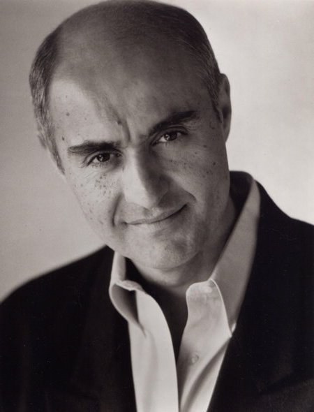 汤姆·马迪罗沙 Tom Mardirosian照片