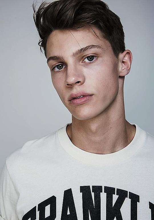 扎克·尼尔森 Zack Nelson照片