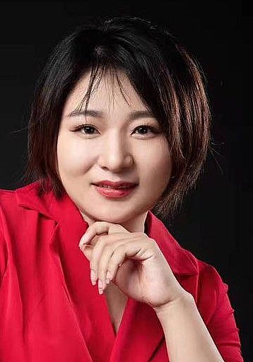 侯悦 Yue Hou照片