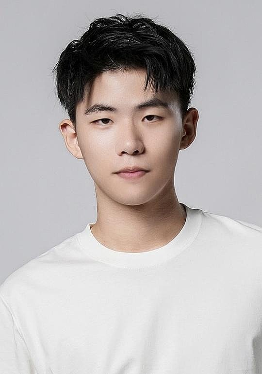 曹左 Zuo Cao照片