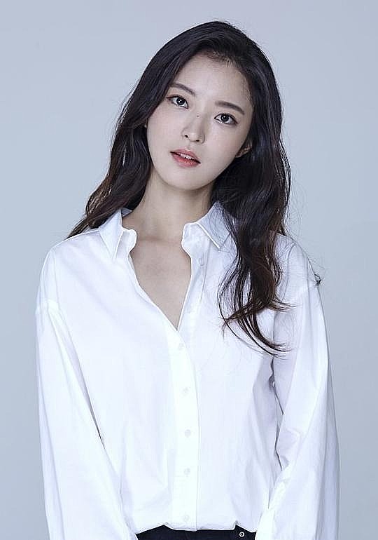 韩多率 Han Da Sol照片