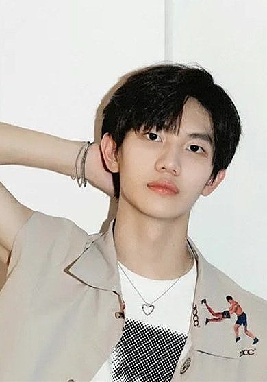 黄文锦 Wenjin Huang照片