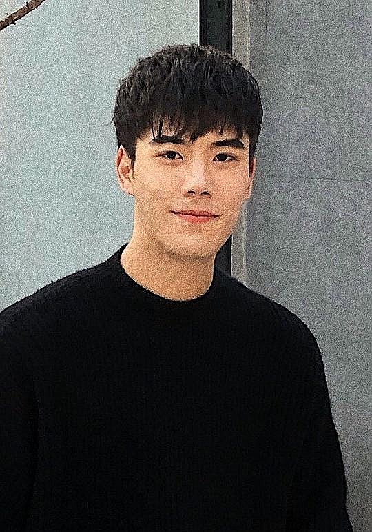 许焱磊 Yanlei Xu照片