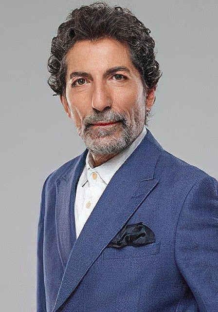 穆斯塔法.乌古鲁 Mustafa Ugurlu照片