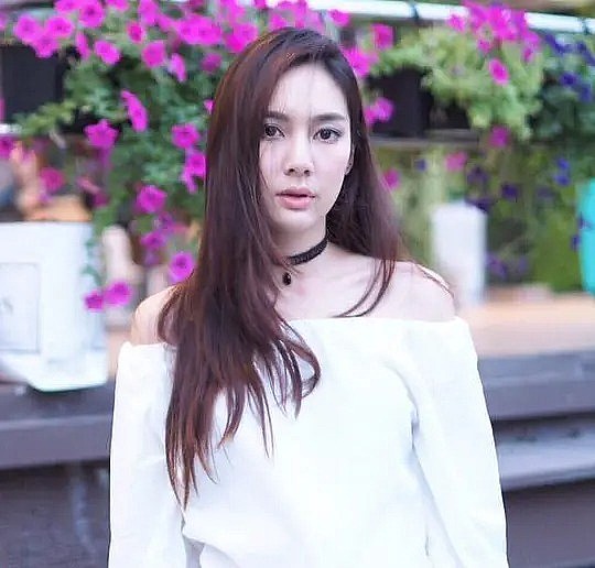 阿妮·素薇 Anis Suwit照片