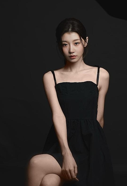 王子菲 Zifei Wang照片
