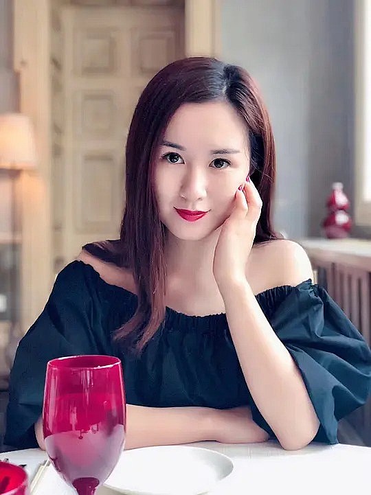杨潇叶 Xiaoye Yang照片