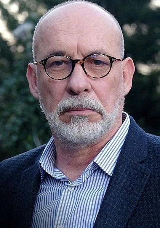 Erdal Küçükkömürcü照片