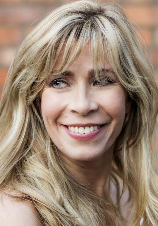 卡提亚·波克 Katia Bokor照片