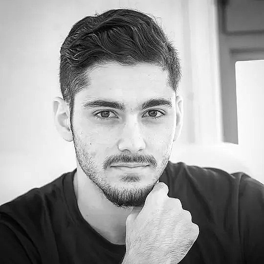 阿米尔·库利 Amir Khoury照片