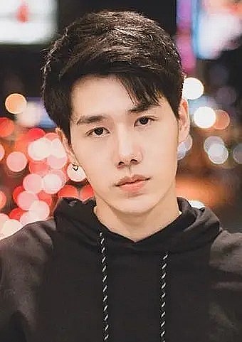 查纳浦·提恩翁 Chanapoom Thenwong照片
