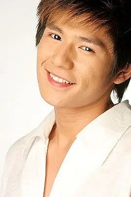 严峻 Jun Yan照片