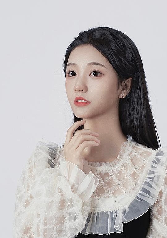 张雅倩 Yaqian Zhang照片