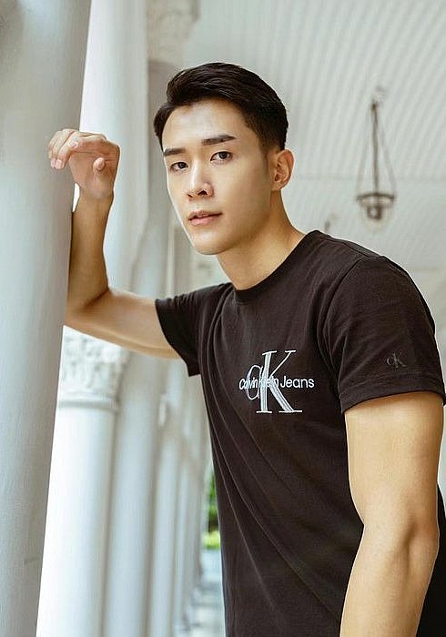 邓伟德 Tyler Ten照片