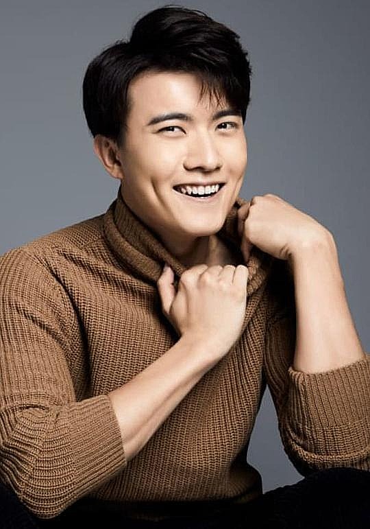 张哲通 Ze Tong Zhang照片