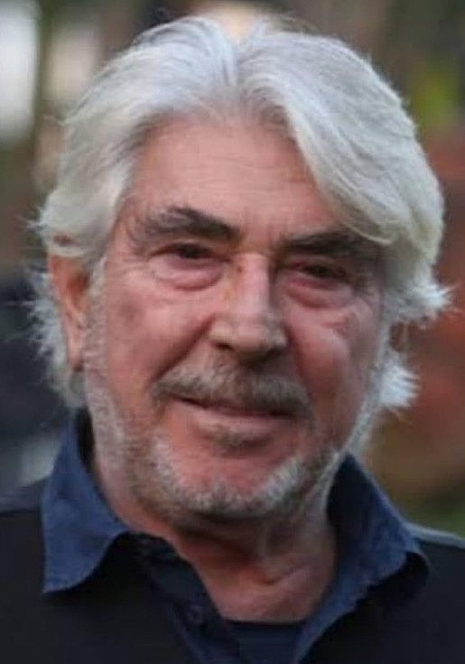 埃尔达尔·奥兹亚奇拉尔 Erdal Özyagcilar照片