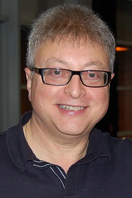 马切尔·E·尤斯兰 Michael E. Uslan照片