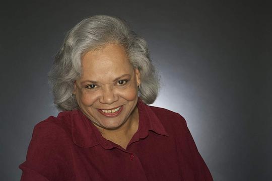 法妮勒埃文斯 Venida Evans照片