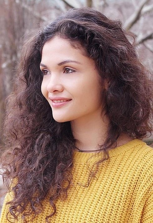 阿伊莎·卡普尔 Ayesha Kapoor照片