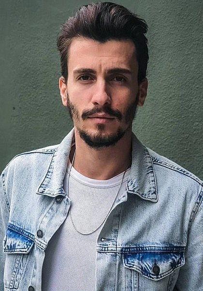 伯坦·阿斯拉尼 Bertan Asllani照片