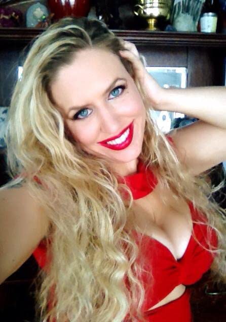 梅兰莎·布莱克索恩 Melantha Blackthorne照片