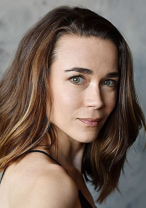 Sarah Hudson照片
