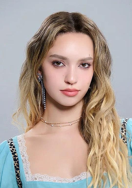 丹妮拉·艾云辛尼 Daniela Avanzini照片