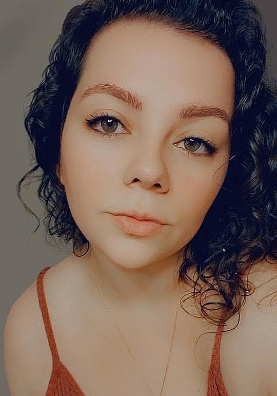 阿曼达·许福德 Amanda Hufford照片