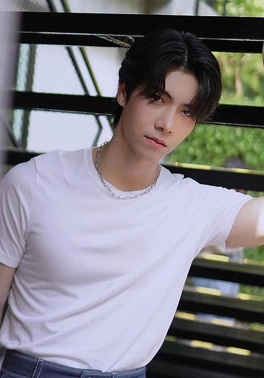 胡家杰 JJ Patiphan Fueangfunuwat照片