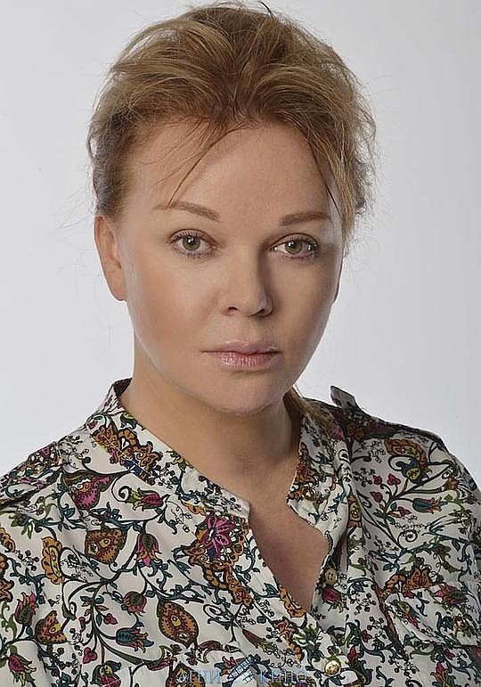 叶莲娜·瓦柳什金娜 Elena Valyushkina照片