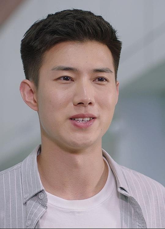 黄文博 Huang Wenbo照片