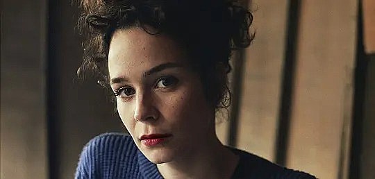 达芙妮·韦伦斯 Daphne Wellens照片