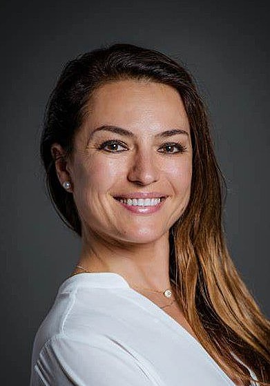 阿利奥娜·亚科夫莱娃 Alyona Yakovleva照片