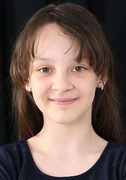 米尔维·阿泰什 Merve Ates照片