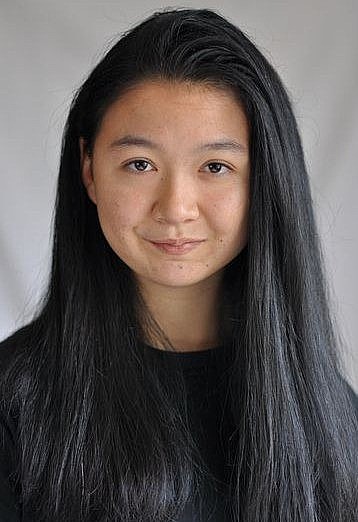 克里斯托·布尔桑 Chrystal Boursin照片