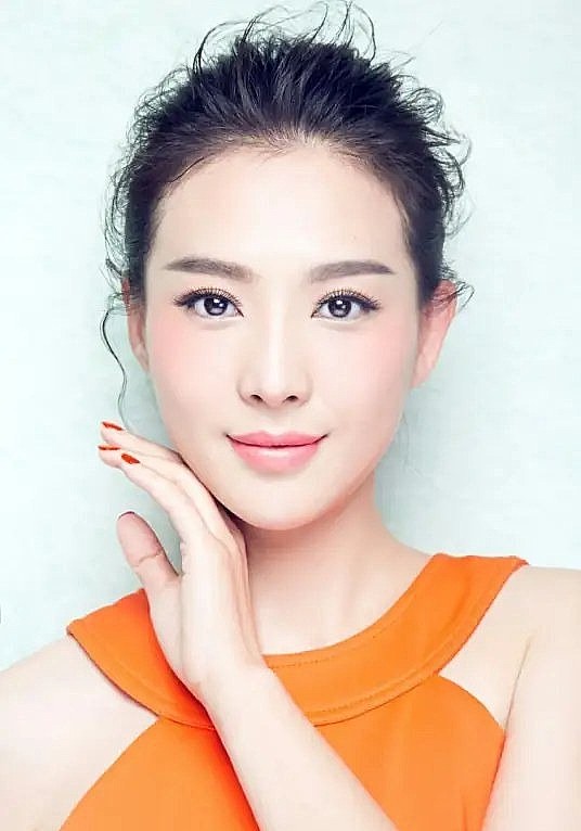刘艺丹 Yidan Liu照片
